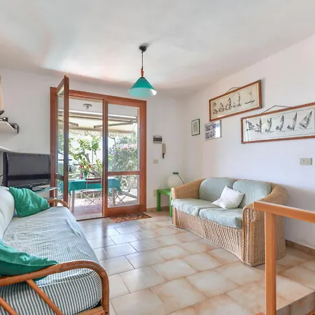 Sunny House By Interhome